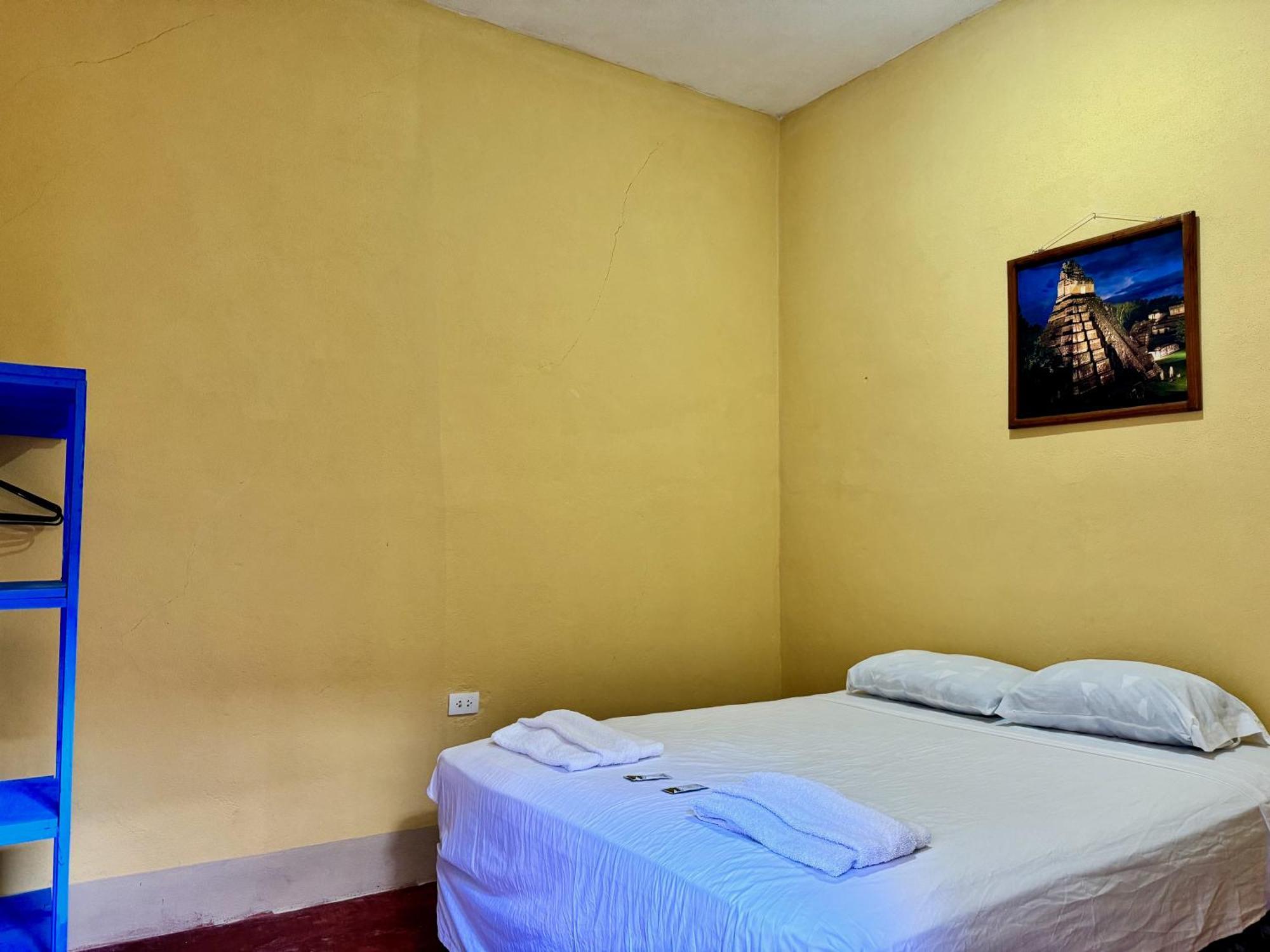 Hostal Los Girasoles By Hostal Inn Flores Exteriér fotografie